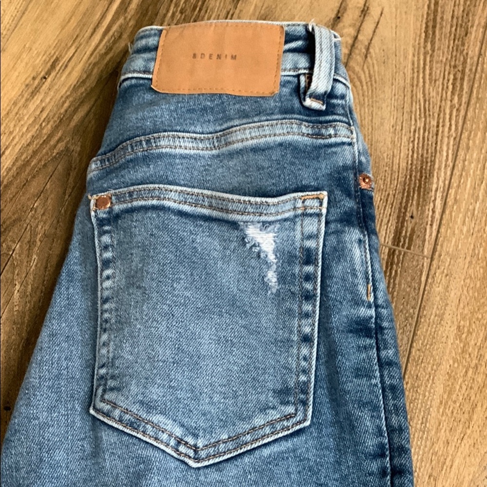 Women’s H&M jeans